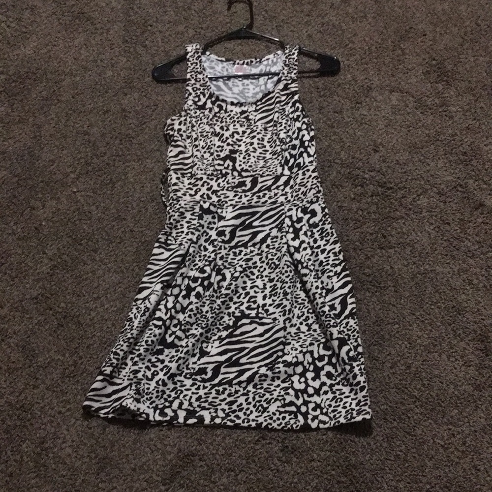 Rue 21 Leopard print dress size Medium